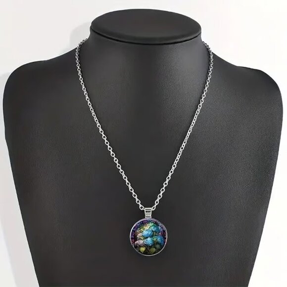 Silver Colorful HYDRANGEA Flowers Glass Cabochon Pendant Necklace - Picture 3 of 4
